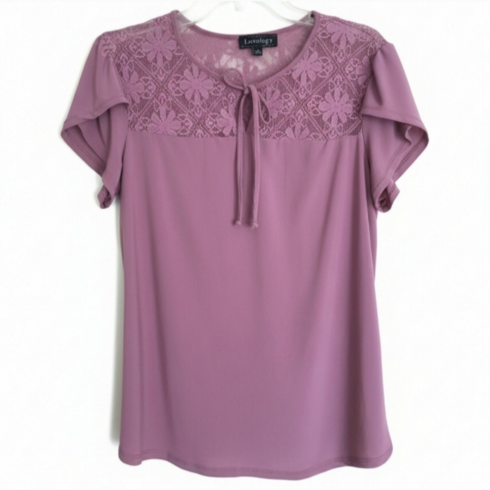Luxology Mauve Lace Yoke Short Sleeve Blouse